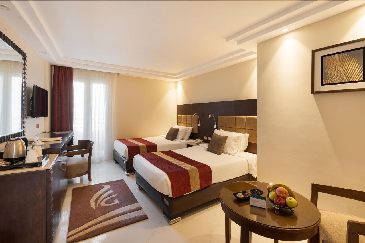 Hotel Grand Ocean El Sokhna Ain Sukhna Exterior foto A room at the hotel