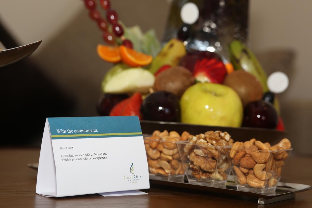 Hotel Grand Ocean El Sokhna Ain Sukhna Exterior foto A sign at the reception desk of a hotel
