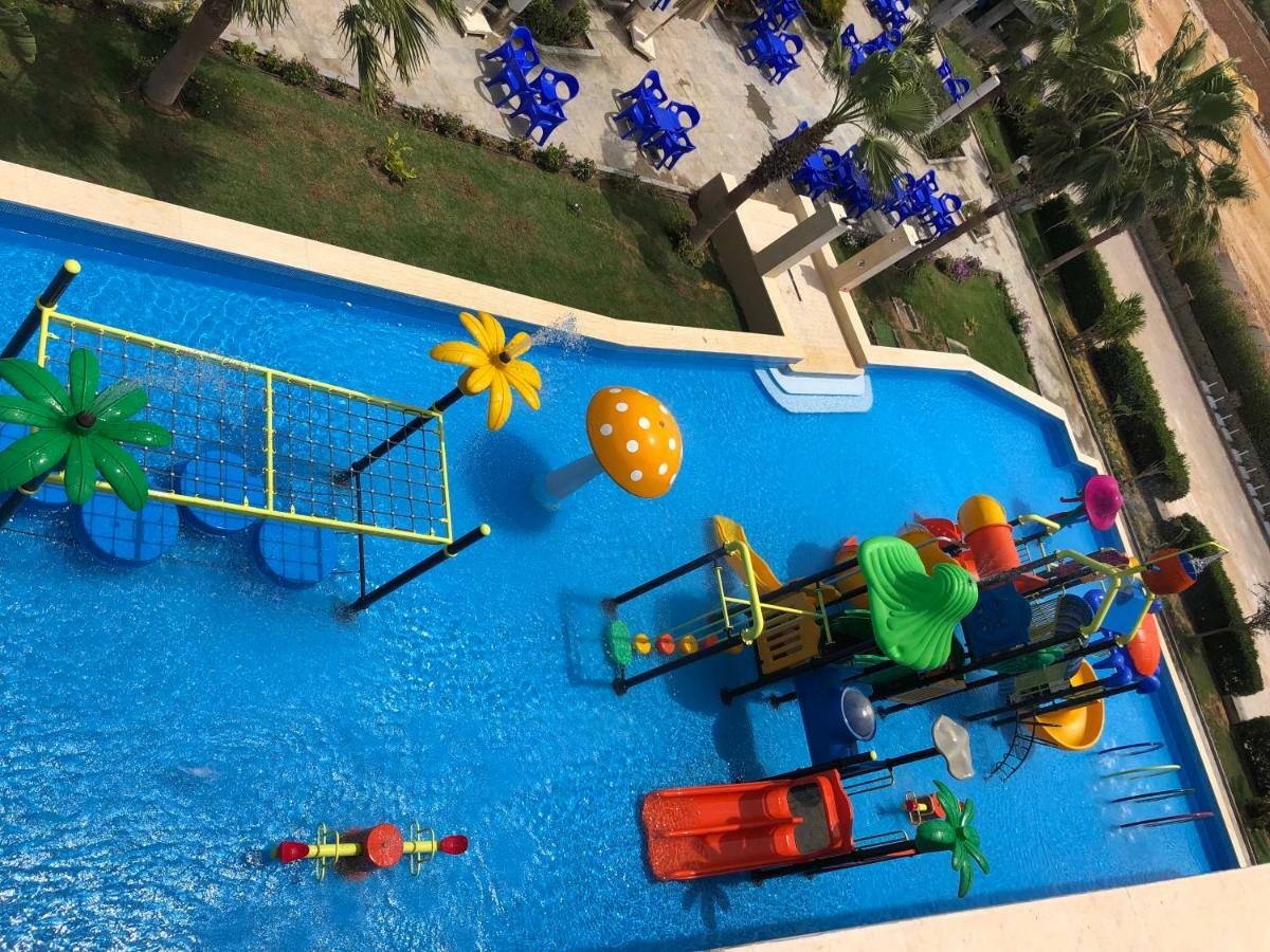 Hotel Grand Ocean El Sokhna Ain Sukhna Exterior foto The water park at the hotel